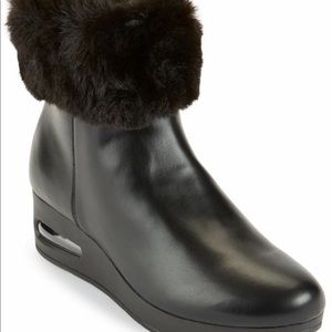 DKNY Abri Booties